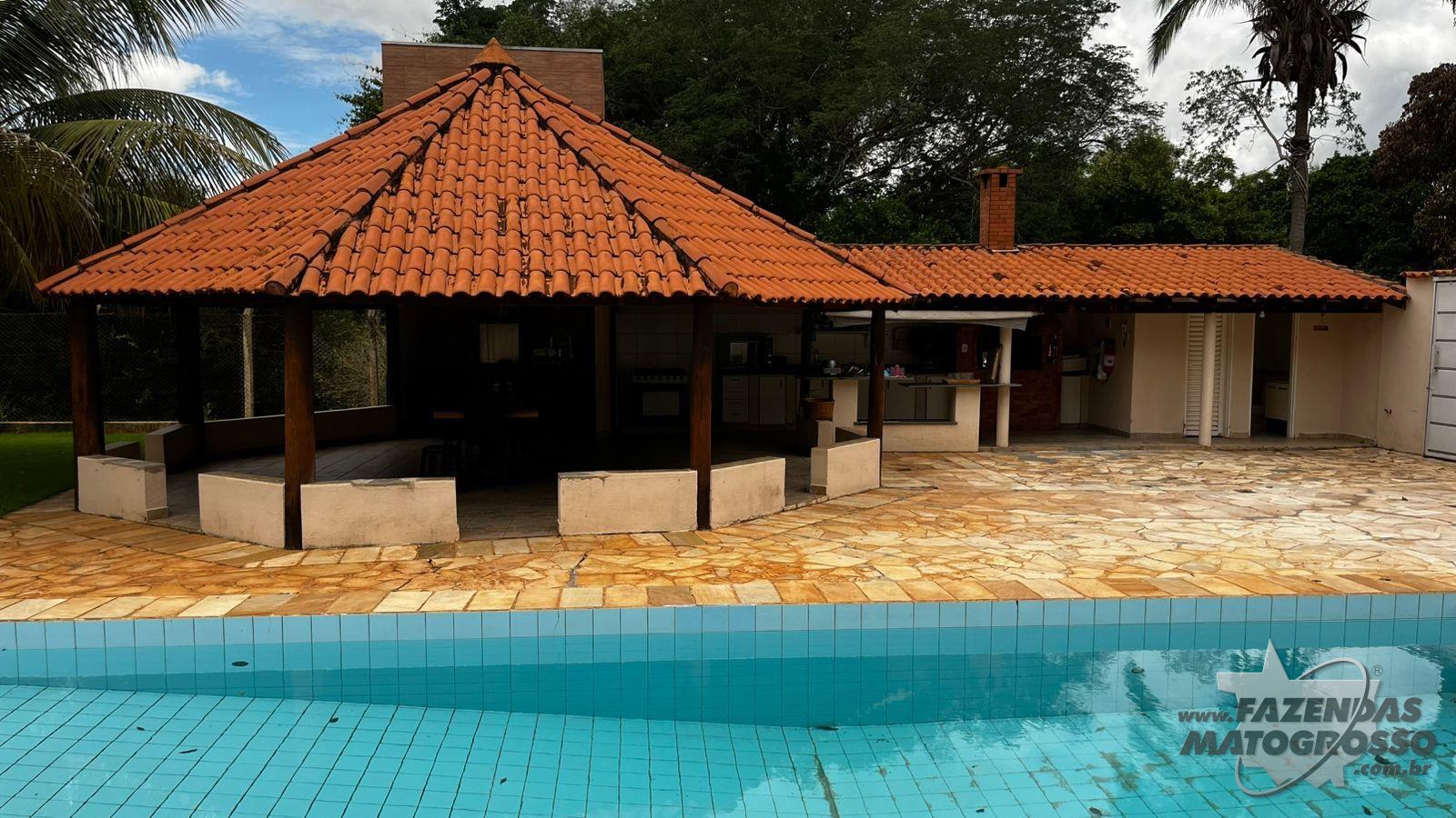 Chácara a venda na beira do rio em Barra do Garças